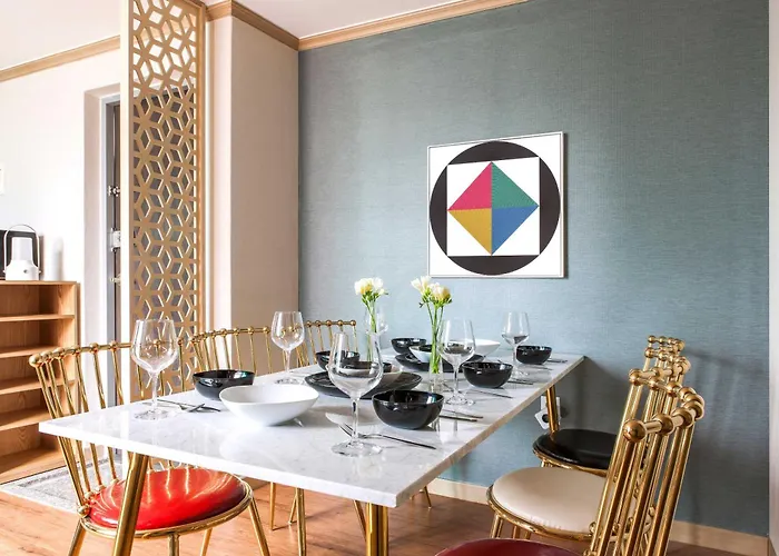 Apartment Modern & Spacious 3 Mins Walk From Metro Station Seoul