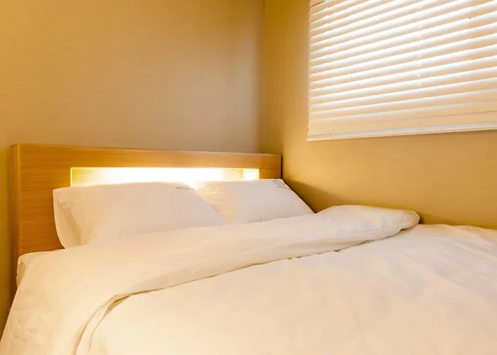Modern & Spacious 3 Mins Walk From Metro Station *