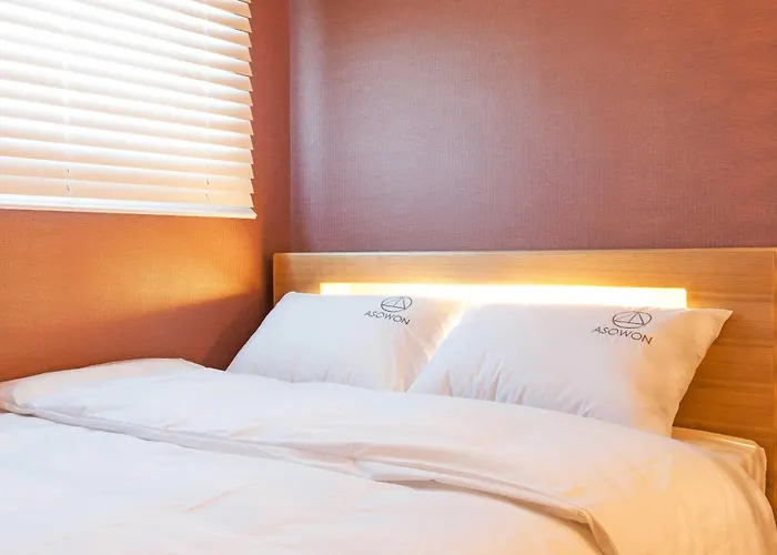 Modern & Spacious 3 Mins Walk From Metro Station * Seoul